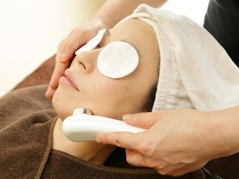 トータルサロンミー(me)/フェイシャルコース90分■¥5,000