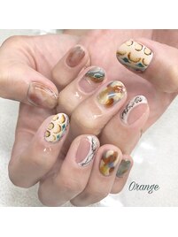 個性派ニュアンスネイル