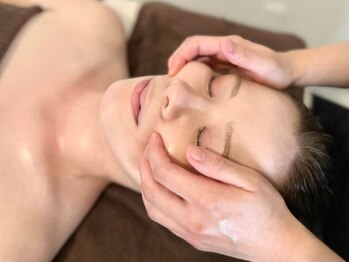 リアン 久留米(Lian)の写真/エラ張り,ほうれい線,むくみ改善には小顔リンパ付が◎【顔&全身リンパ(ヘッドスパ,腸もみ込)100分10800円】