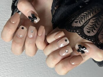 ハロープリティーネイルサロン305(Hello Pretty Nail Salon 305)の写真/シンプルでもフォルムやデザインにこだわり、目を引く美しい指先に。美×シンプルネイルを北千住で♪