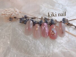 フェミニンニュアンスネイル