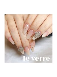 ホワイトグラデ　キラキラ