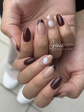 ジーニー(Genie)/フレンチネイル