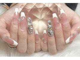 服部担当☆フレンチネイル