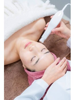 クレビア(CREBIA)/【シミ・シミケア専門店】沖縄県