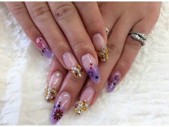 ネイルサロンアンドスクール ヴィタリティ(Vita-lity)/ハイセンスなゴージャスネイル♪