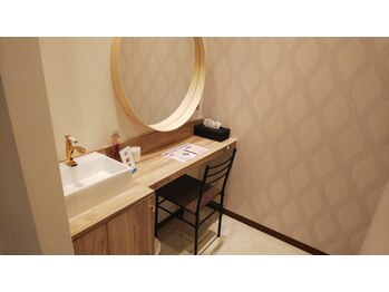 レイラ バイ アヤラ タワーズウエスト(rayla by ayala)/☆ドレッサーもございます☆