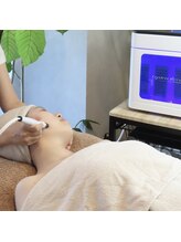 マハナ(Mahana)/ハイドロピーリング