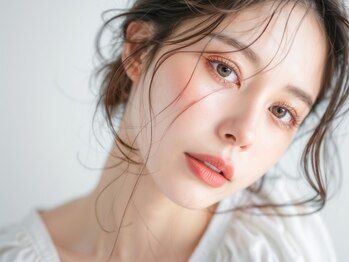ソイ(soi)の写真/自然なボリューム感がたまらない！目が大きく印象的に見える華やか上品eyeに大変身★アイライン効果も◎