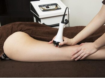 ハンズ鍼灸接骨院小牧院 美容整体ハンズ(美容整体hands)の写真/結果重視の方にオススメ!!【新型ハイパーナイフ×根本改善骨盤矯正★¥3,980】凄腕技術で太ももにスキマ!!