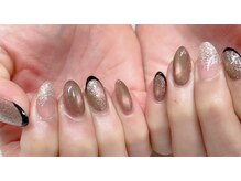 ネイルアンドアイラッシュスタジオ シュシュ(chouchou)/フラッシュマグネットフレンチ