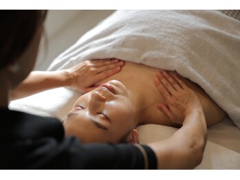 ルナアウラ(Luna Aura)の写真/【美骨格矯正】体の歪みを骨格に合わせてオーダーメイド施術でボディメイクから不調改善まで。