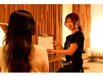 ヒーリングスペースマカプウ烏丸御池店(Healing space makapuu)