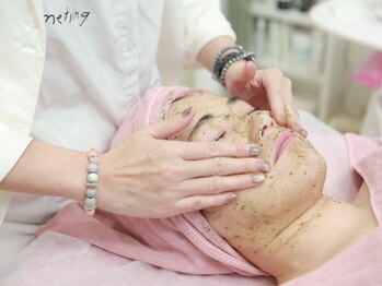 リラクションルーム アール(Reraxtion Room.)の写真/お顔の古い角質層を滑らかにしハリのあるお肌へ☆年齢を重ねても気にならない透明感あふれる肌へ導きます♪