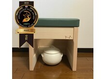 レイサロン(Rey salon)の雰囲気（よもぎ温熱セラピー協会認定店！国産ヒノキの無垢椅子を使用◎）