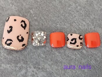 アウラネイルズ(aura nails)/●フットジェル　￥９，９００