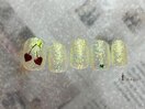 イエローさくらんぼネイル