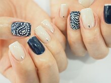 ヴィラファボリエ 白金台(Villa Favorie)/ペイズリー柄ネイル