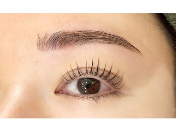 エースリー(A+3)/眉WAX+立ち上げパリジェンヌ