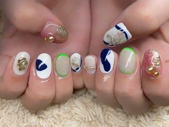 ミリ(mili)/アート120コースで手描きネイル