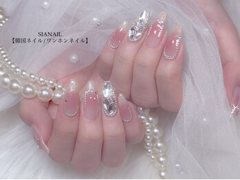 シア ネイル 本店(SIA NAIL)の写真/季節・イベントにぴったり"華やか"デザイン☆ビジュ―・パーツ輝く！美フォルム×長モチの≪最先端ネイル≫