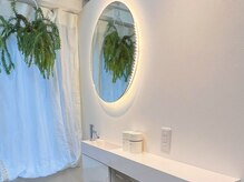 サンリット(SUNLIT)の雰囲気（各部屋にドレッサーをご用意♪ヘア・メイクのお直しもごゆっくり）