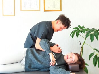 リハスル(REHASUL)の写真/【2万人超の施術人数/リピ率9割超!!】有資格者の知識と技術に基づく整体〈60分¥3980〉効果実感に自信◎
