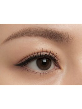 ナチュラル上品な目元にしたい