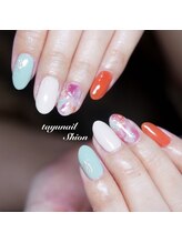 たゆ ネイル(たゆnail)/うねうねニュアンスネイル