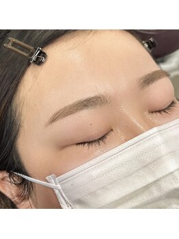 癒 and 美 悠希 ゆうき/美眉スタイリング/アイブロウ