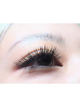 ナチュラル上品な目元にしたい