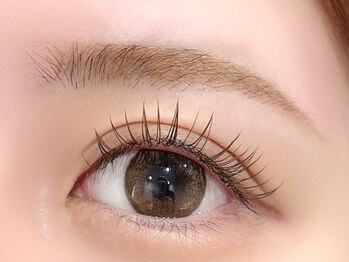 スリーラッシュアンドエルフネイル 折尾浅川店(threelash&elf.nail)の写真/【北九州まつエク/フラットラッシュ&LED】一重さんや奥二重さんの可愛いを◎ 軽さ×ボリューム×持続力UP♪