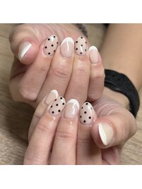 フレンチガーリーネイル