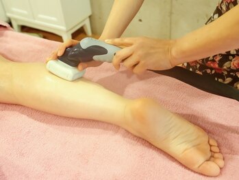 スリムモネ(Slimmone)/パンパンに張ったむくみ足に!