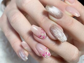 ピンクなドライフラワーネイル♪