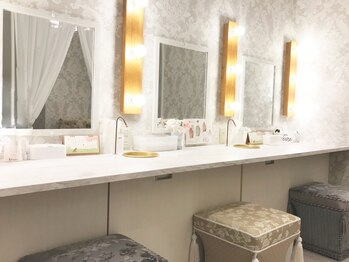 ビフォーサロン 名駅店(美4サロン)/素敵な内装で気分も◎