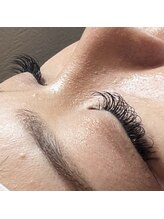 Lyspois【LEDマツエク/まつげパーマ/毛穴洗浄/ピーリング】/