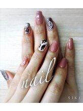 シキ(SIKI)/マーブル×ヒョウ柄MIXネイル