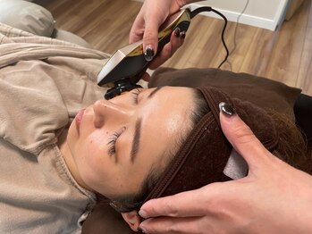 ナネア(nanea)の写真/フェイシャルマッサージでたるんだお肌をほぐします♪ほうれい線ケア・保湿ケア・たるみケアに◎