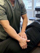 リラクシア 横浜店(relaxia)/腰痛施術の様子