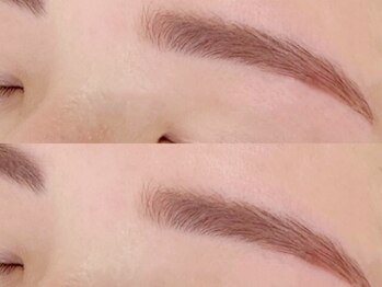 ヘルミ(hrm)の写真/《アイブロウWAX (額WAX＋眉マッサージ＋メイク仕上げ）》★あなたに似合うデザインをご提案♪