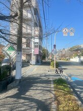 ラベード バイ ジョジョ(LOVEED by JOJO)/駐車場