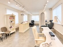 イエロー リリー トウキョウ(Yellow Lily Tokyo)の雰囲気（白を基調とした清潔感あふれる店内で贅沢なひとときを♪[鴻巣]）