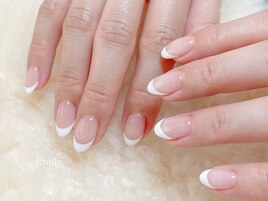王道シンプルフレンチネイル