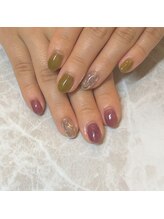 ソファ ネイルアイ 仙台(Sofa)/アシメネイル/パラジェル