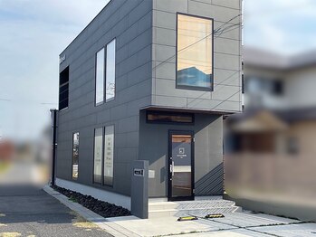 守山ヒラク整体院(守山HIRAKU整体院)/店前に止めやすい駐車場2台完備