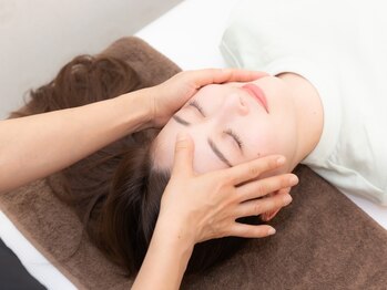 ワクワクボディクリニック 二俣川店(WAKUWAKU BODY CLINIC)の写真/【19万人の施術実績!】たるみ、むくみ、左右差、エラの改善が大得意!間違いのない結果にこだわる小顔矯正!