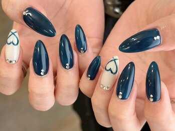 アイネイルズ 横浜EAST店(I-nails)/ネイビーハートネイル