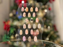 日常に溶け込む派手すぎないヌードカラーが人気！