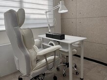 モダンニュアンス×モードな店内